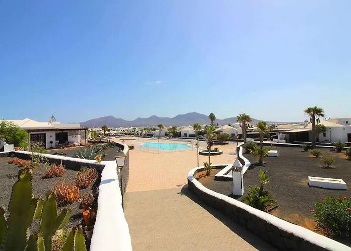 Проживання в сім'ї Cotton House