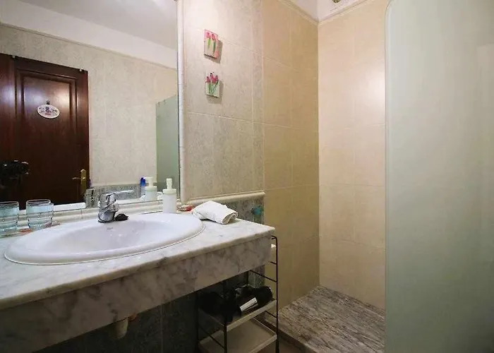 Homestay Cotton House